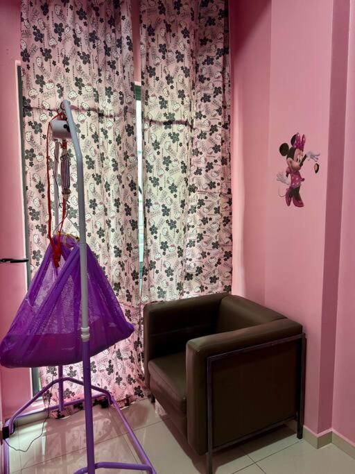 Hello Kitty Homestay - Cameron Highlands - Spacious Studio - Perfect For Families - Sleeps 4 And Baby タナ・ラタ エクステリア 写真