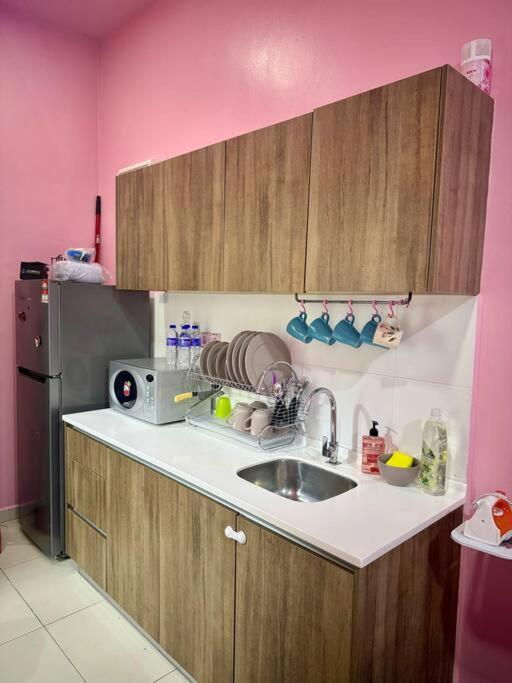 Hello Kitty Homestay - Cameron Highlands - Spacious Studio - Perfect For Families - Sleeps 4 And Baby タナ・ラタ エクステリア 写真