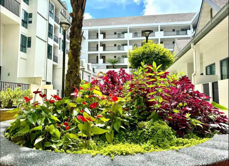 Hello Kitty Homestay - Cameron Highlands - Spacious Studio - Perfect For Families - Sleeps 4 And Baby タナ・ラタ エクステリア 写真
